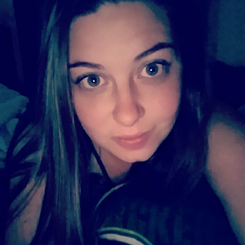 Meet your Posher, Tiara